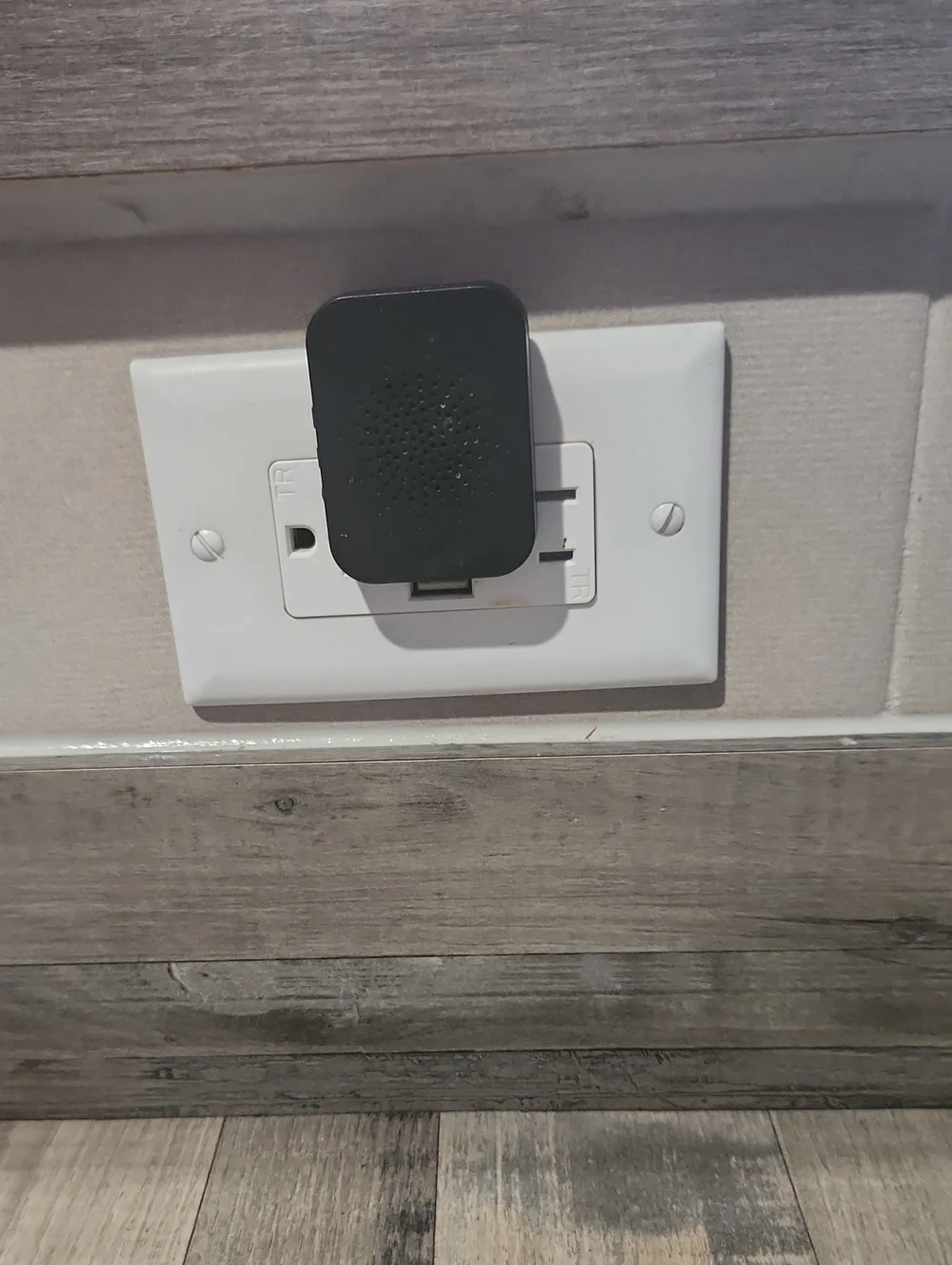 Mini Wireless Doorbell – Brand New